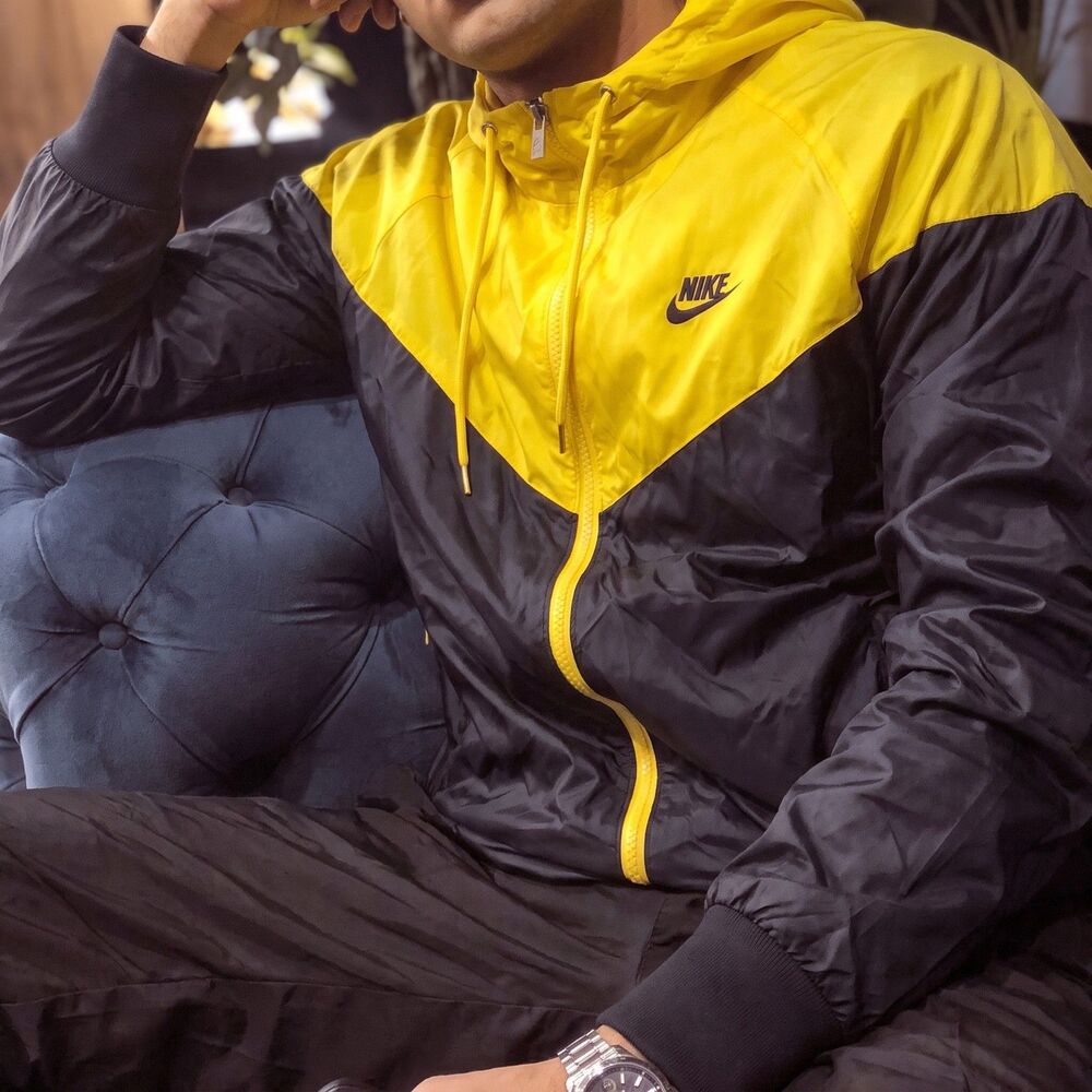 Nike Vintage Rare Windrunner Jacket Hyperfuse Light Nylon Glanz Yellow Black M